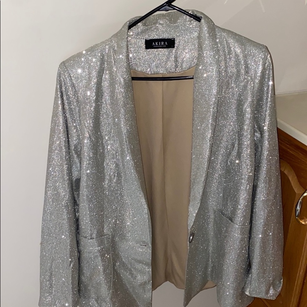 Akira blazer